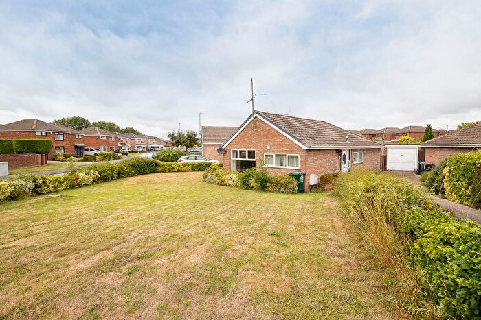 2 Bedroom Bungalow For Sale In Old Hall Lane, Chester, CH2
