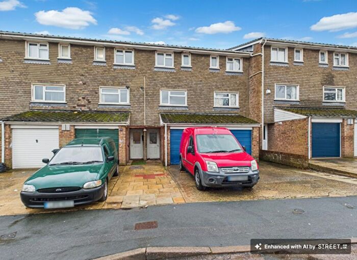 3 Bedroom Terraced House For Sale In Tubbs Close, Grove, OX12