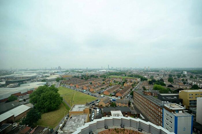 1 Bedroom Flat To Rent In Barking Road, Vermillion, Canning Town, London, E16