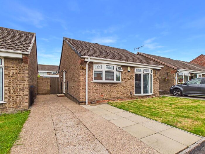2 Bedroom Detached Bungalow For Sale In Dunvegan Close, Stenson Fields, DE24