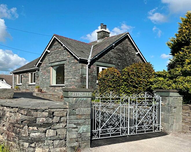 3 Bedroom Detached Bungalow To Rent In Park Gate, Coniston, LA21
