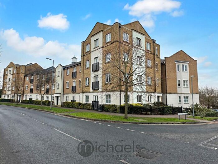 2 Bedroom Apartment For Sale In Tufnell Way, Colchester, Colchester, CO4