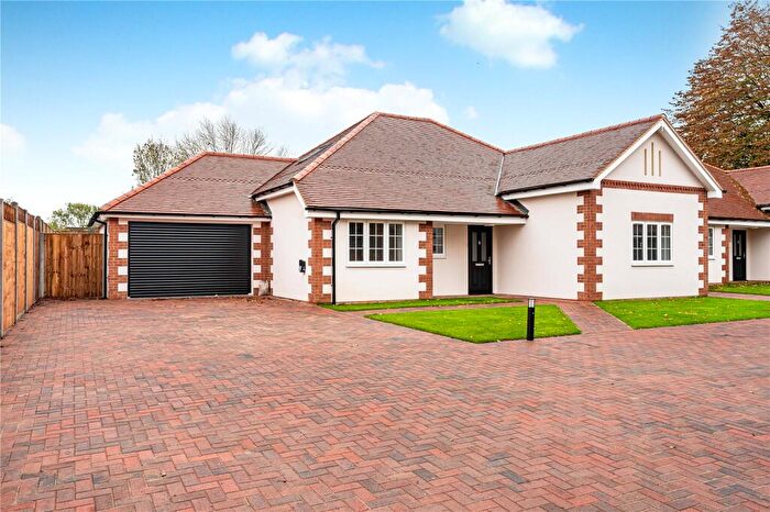 4 Bedroom Bungalow For Sale In Queens Court, Amersham Road, Hazlemere, HP15