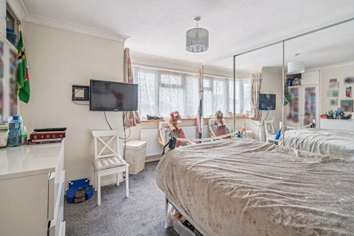 2 Bedroom Terraced House For Sale In Castle Road, Northolt, UB5
