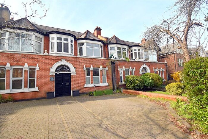 3 Bedroom Flat For Sale In Kingston Road, New Malden, KT3
