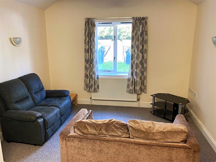 1 Bedroom Flat To Rent In Flat, Mill Road, Cambridge, CB1