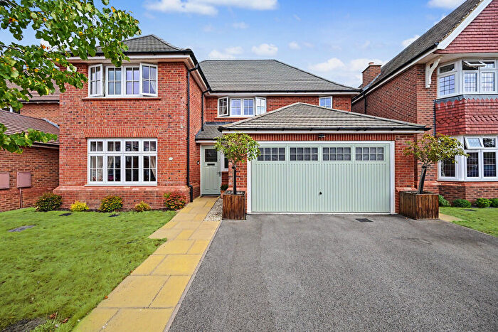 4 Bedroom Detached House For Sale In Ophelia Crescent, Cawston, Rugby, CV22