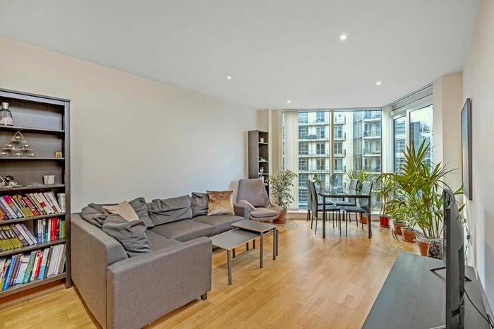 2 Bedroom Flat To Rent In Juniper Drive, London, SW18