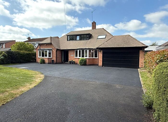 5 Bedroom Detached House For Sale In Henley Road, Ullenhall, Henley-In-Arden, B95