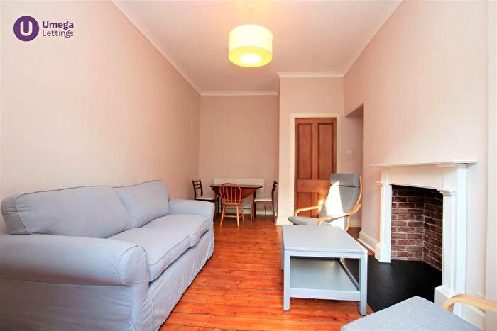 1 Bedroom Flat To Rent In Temple Park Crescent, Polwarth, Edinburgh, EH11