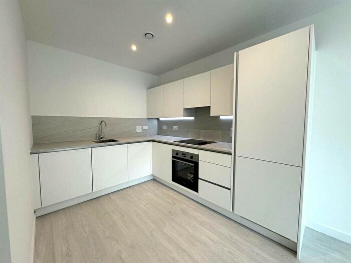 2 Bedroom Apartment To Rent In Shearwater Drive, Hendon Waterside, West Hendon, NW9