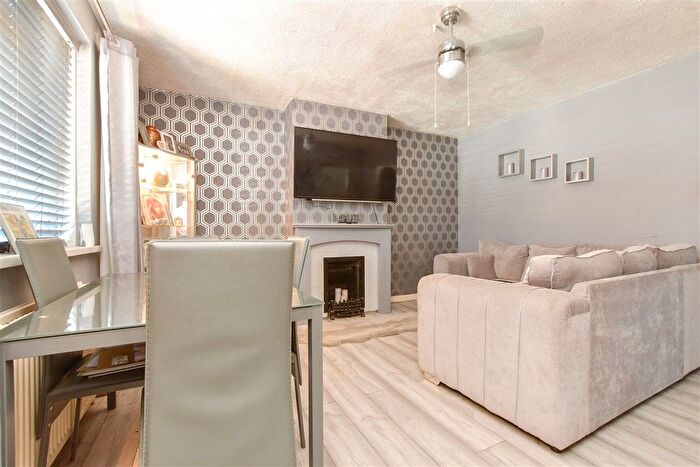 3 Bedroom Terraced House For Sale In Osborne Terrace, Margate, Kent, CT9