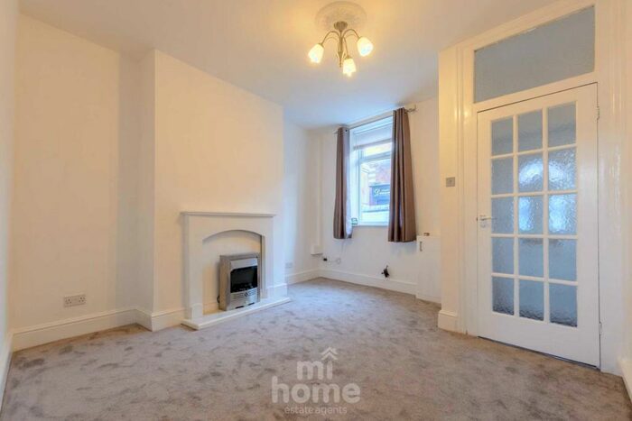 2 Bedroom End Of Terrace House To Rent In Sunnybank, Kirkham, PR4