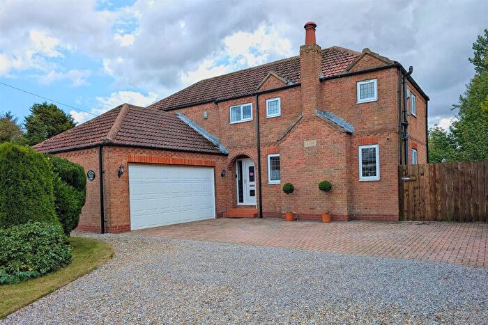5 Bedroom Detached House For Sale In Main Street, Great Hatfield, HU11