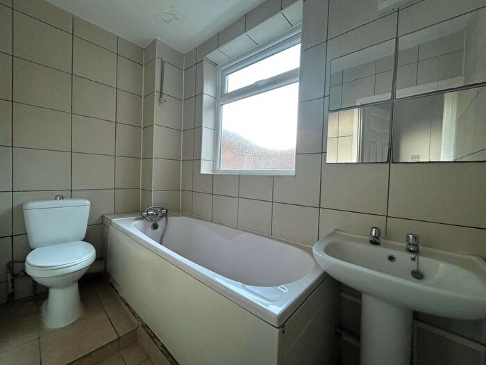 2 Bedroom Flat To Rent In Barrasford Street, East Howdon, NE28