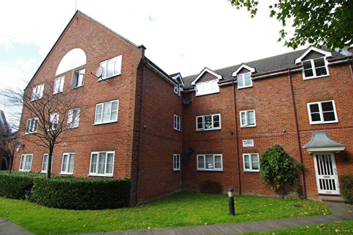 1 Bedroom Flat To Rent In Kennett Court, Whippendell Road, Watford, WD18