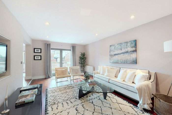 2 Bedroom Flat To Rent In Upper St, London, N1