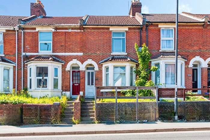 3 Bedroom Terraced House For Sale In Portswood Road, Southampton, SO17