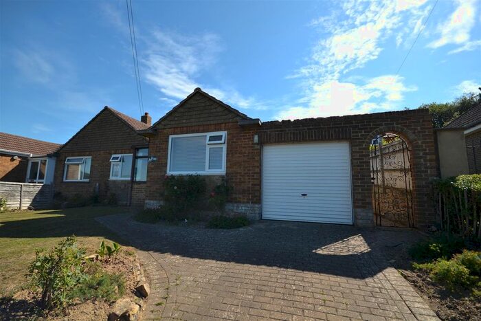 2 Bedroom Semi-Detached Bungalow To Rent In Pilot Road, Hastings, TN34