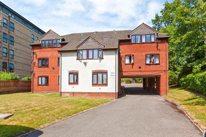 1 Bedroom Flat For Sale In Upton Park, Slough, SL1