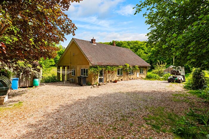 2 Bedroom Detached Bungalow For Sale In Chapel Woods, Charing, Ashford, TN27