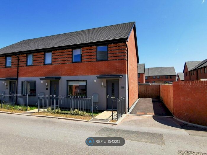 3 Bedroom End Of Terrace House To Rent In Quern Rise, Exeter, EX1