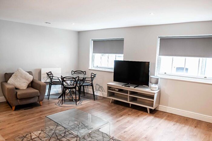 2 Bedroom Apartment To Rent In Cheapside, Liverpool, Merseyside, L2