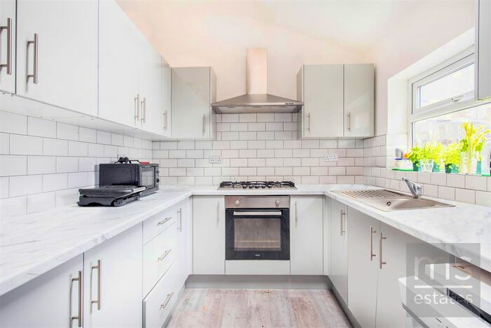 7 Bedroom Terraced House To Rent In Kimbolton Avenue, Nottingham, NG7