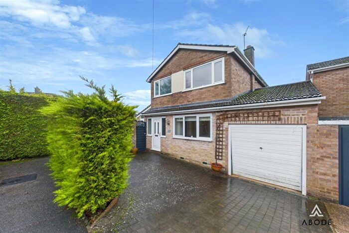 3 Bedroom Detached House For Sale In Alport Close, Hulland Ward, Derbyshire, DE6