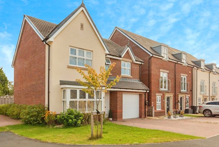 4 Bedroom Detached House For Sale In Haldene Road, Macclesfield, Cheshire, SK11