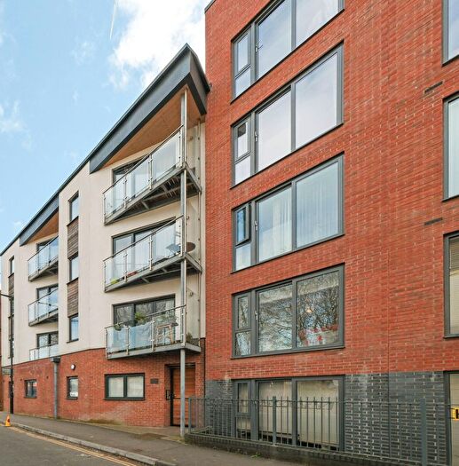 2 Bedroom Flat To Rent In The Brassworks Lofts, Braggs Lane, Bristol, BS2