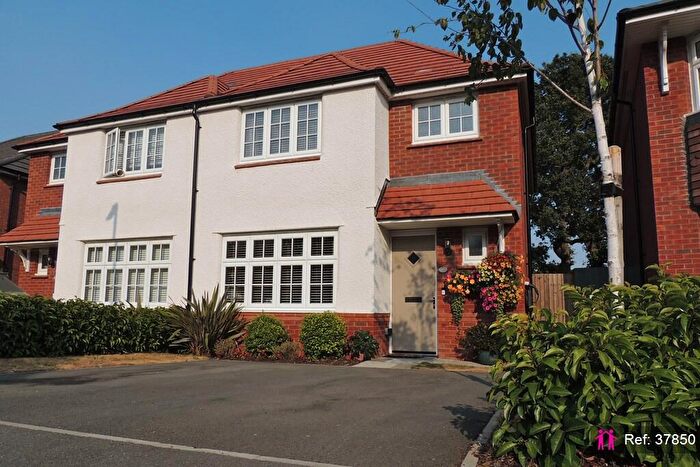 3 Bedroom Semi Detached House For Sale In Ffordd Glynne, Chester, CH4