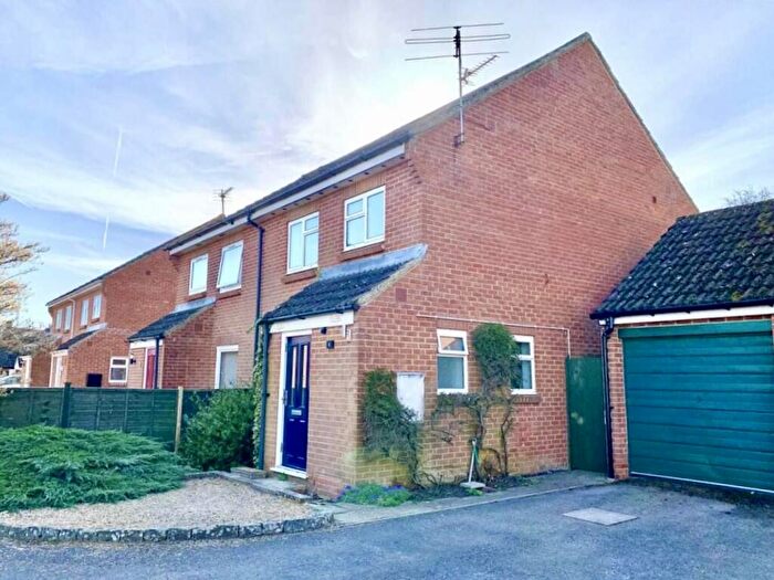 3 Bedroom Semi Detached House To Rent In Elm Close, Rowde, Devizes, SN10