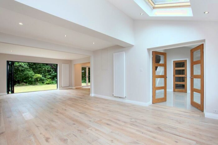 4 Bedroom Detached House To Rent In Bolton Avenue Windsor, SL4