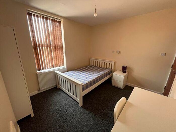 2 Bedroom Semi-Detached House To Rent In Norwood Road, Nottingham, NG7