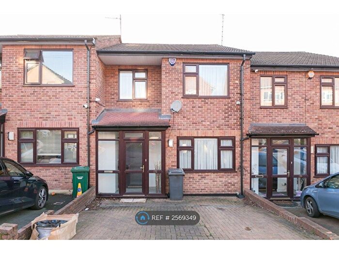 4 Bedroom Terraced House To Rent In Alexandra Road, London, N10