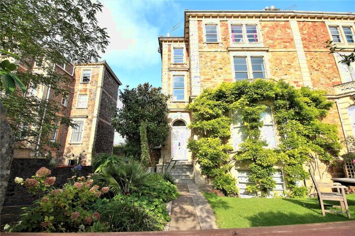 2 Bedroom Apartment To Rent In Miles Road, Clifton, Bristol, BS8