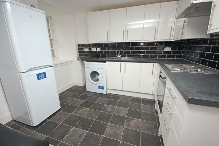 1 Bedroom Flat To Rent In L Candlemaker Row, Edinburgh, EH1
