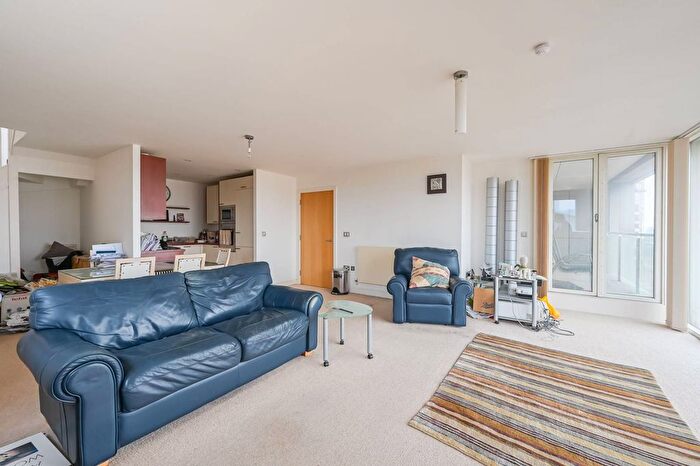 2 Bedroom Flat For Sale In Eastern Quay Apartments, Royal Docks, London, E16