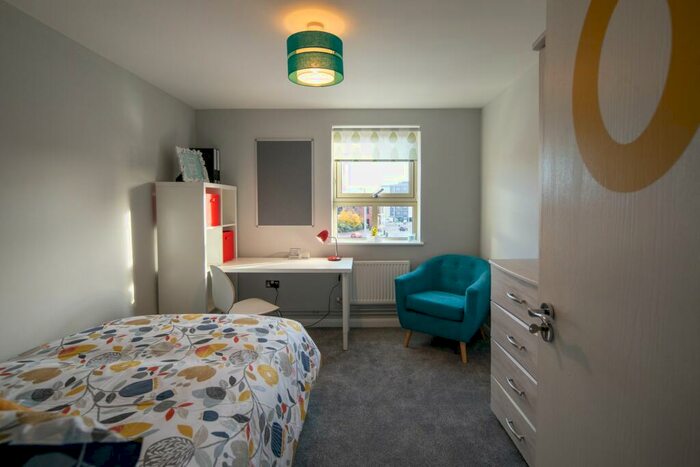 1 Bedroom Apartment To Rent In Room, Varsity Lace Market, NG1