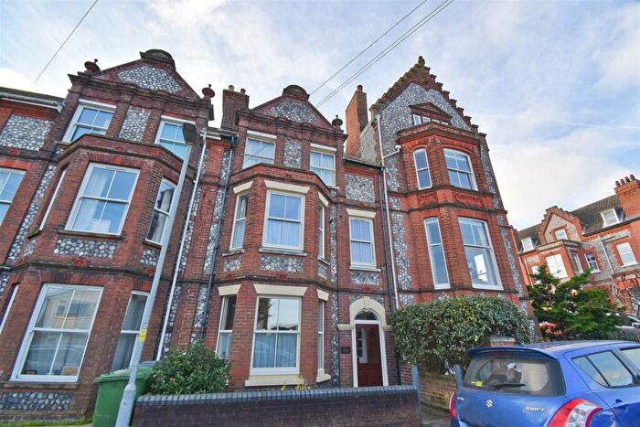 1 Bedroom Flat To Rent In Vicarage Road, Cromer, NR27