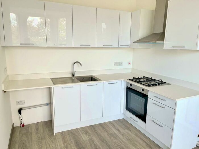 1 Bedroom Flat To Rent In Overcliffe, Gravesend, DA11