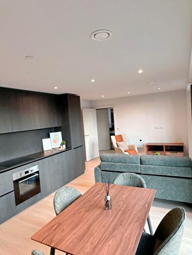 2 Bedroom Apartment To Rent In Dutton Street, Manchester, Greater Manchester, M3