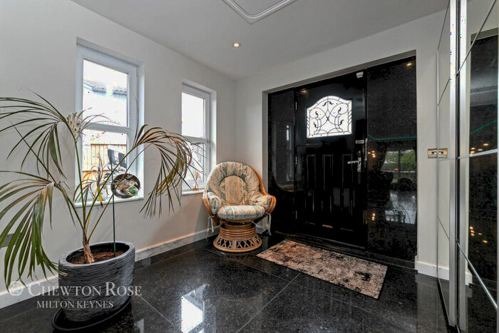 5 Bedroom Detached House For Sale In Chase Avenue, Walton Park, MK7