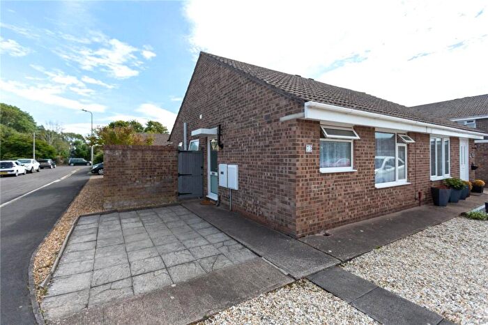 2 Bedroom Bungalow To Rent In Holland Road, Clevedon, BS21