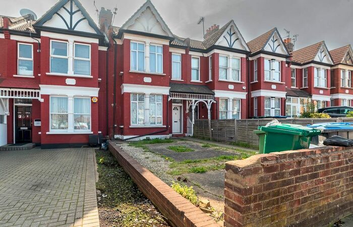 4 Bedroom Terraced House To Rent In Bowes Road, London, N11