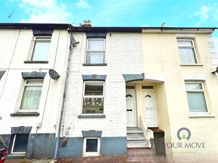 3 Bedroom Terraced House To Rent In Seymour Road, Chatham, Kent, ME5