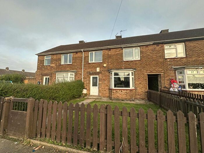 3 Bedroom Terraced House To Rent In Winchester Avenue, Grimsby, DN33