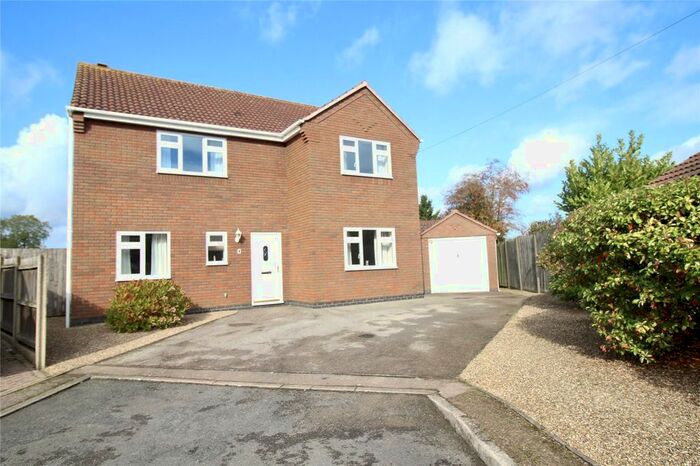 3 Bedroom Detached House For Sale In Church Close, Stoke Golding, Nuneaton, Leicestershire, CV13