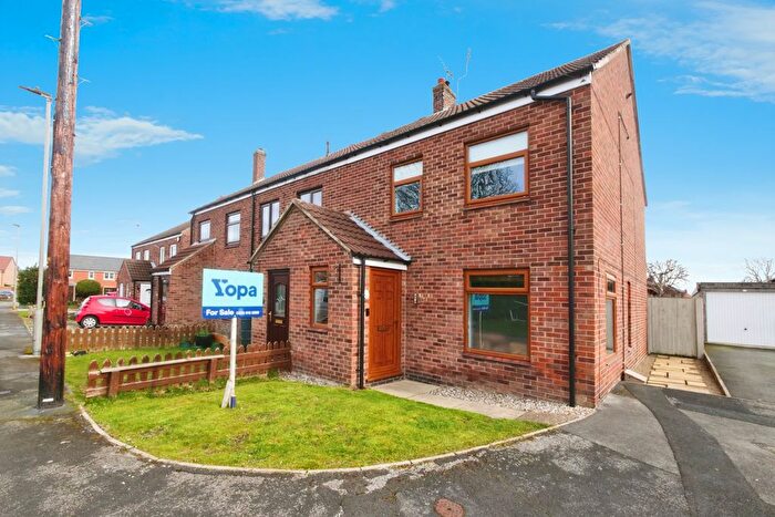 3 Bedroom Semi-Detached House For Sale In Gibson Close, Hambleton, Selby, YO8